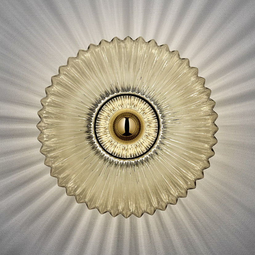 Nordisk væglampe i stribet glas – vintage stil