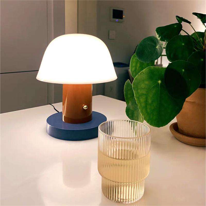 Svampebordlampe – genopladelig med touch-dæmpning
