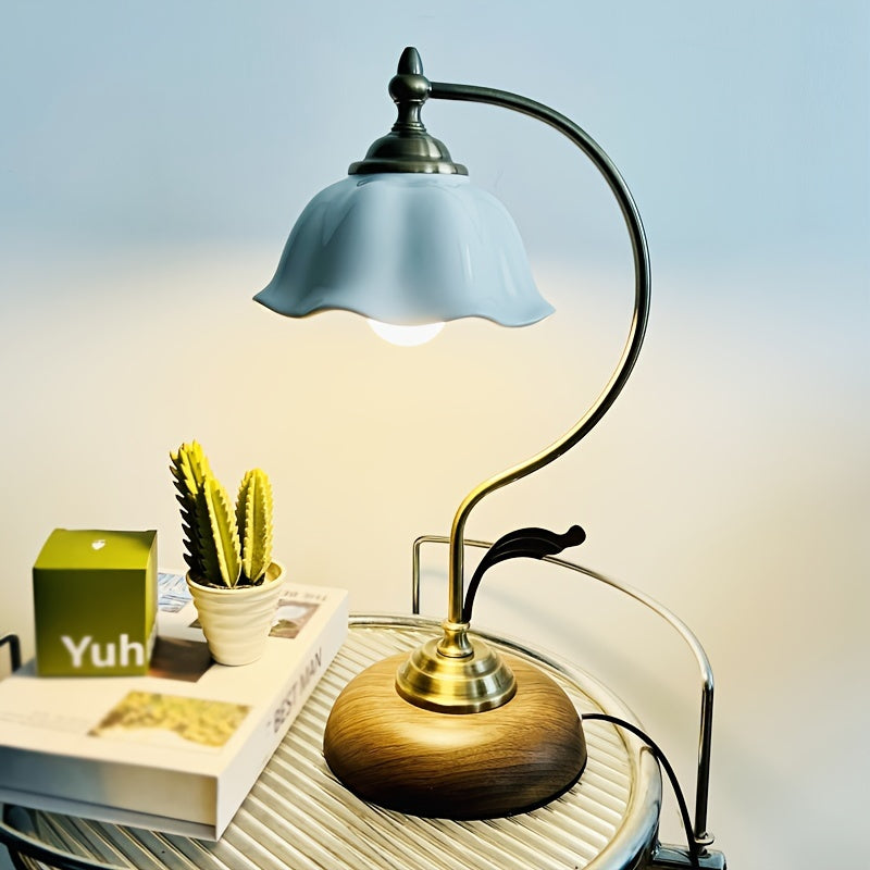 Vintage gåsehalslampe i antik messing – USB-drevet