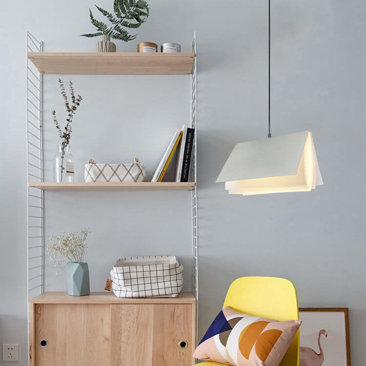 Flying Book Pendel – loftlampe med bogformet skærm