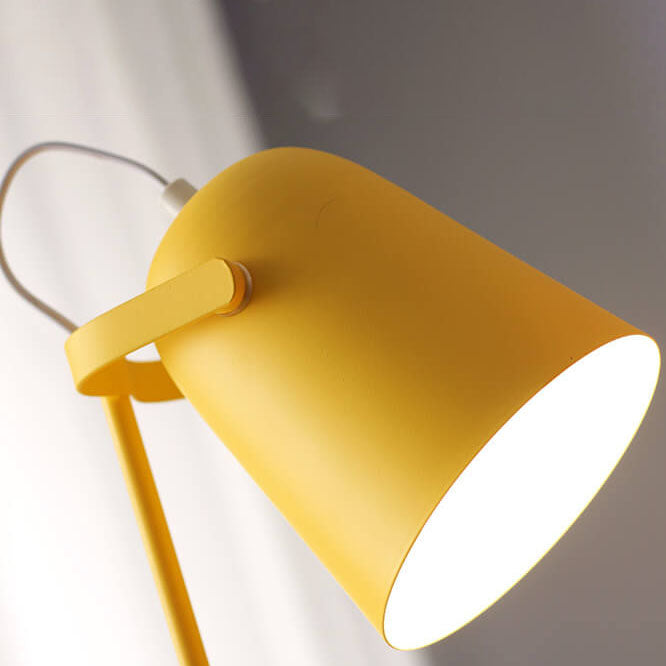 Nordisk LED-bordlampe – Læselampe i metal