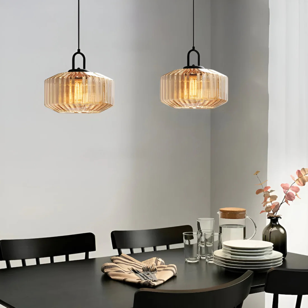 Mireta – glaspendel med retrofarvet glas