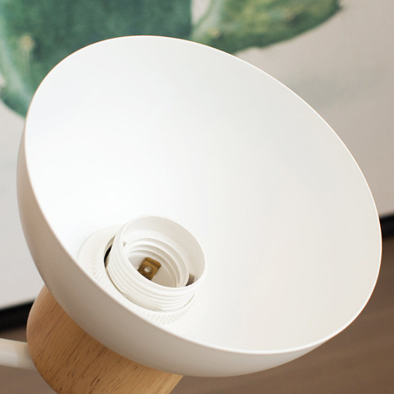 Træfugl Væglampe – Nordisk Design med Keramisk Detalje
