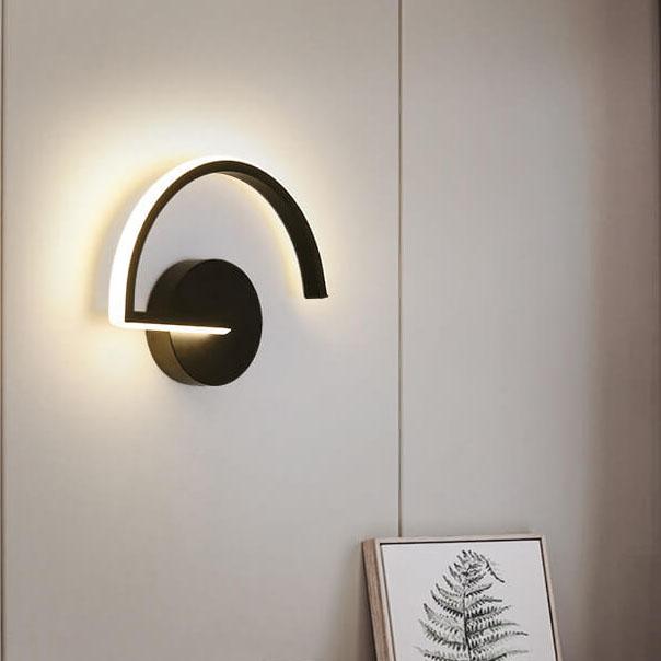 Curves Line – Buet LED-væglampe med halo-effekt