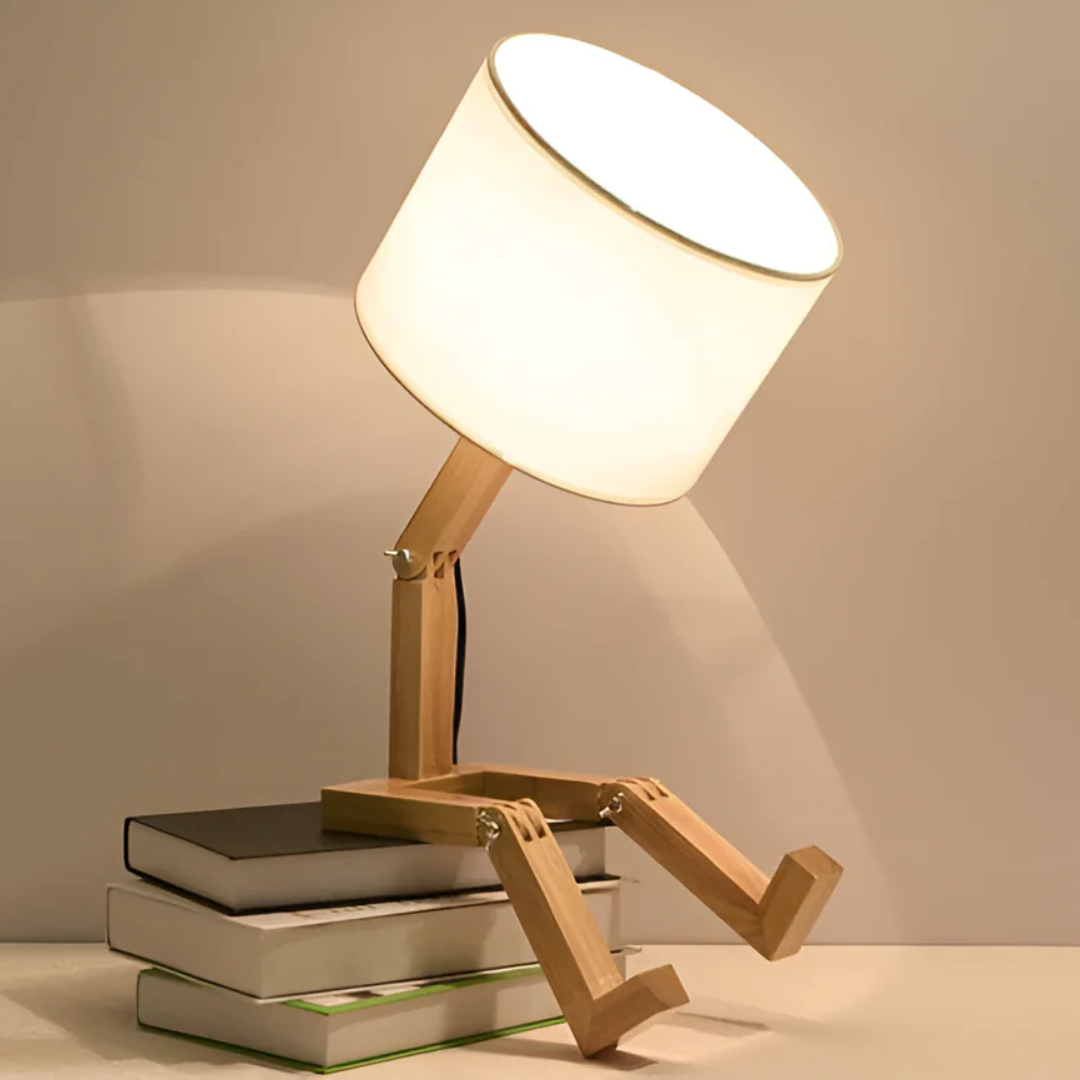 Rilna – Fleksibel bordlampe i massivt træ