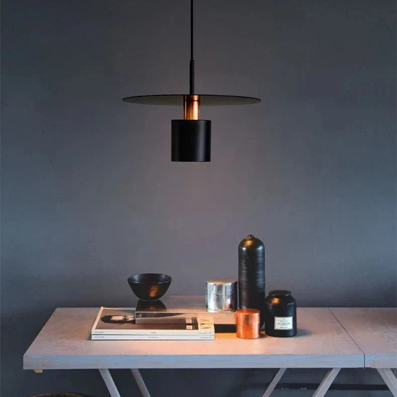 JET Pendel – Cylindrisk loftlampe i mat finish