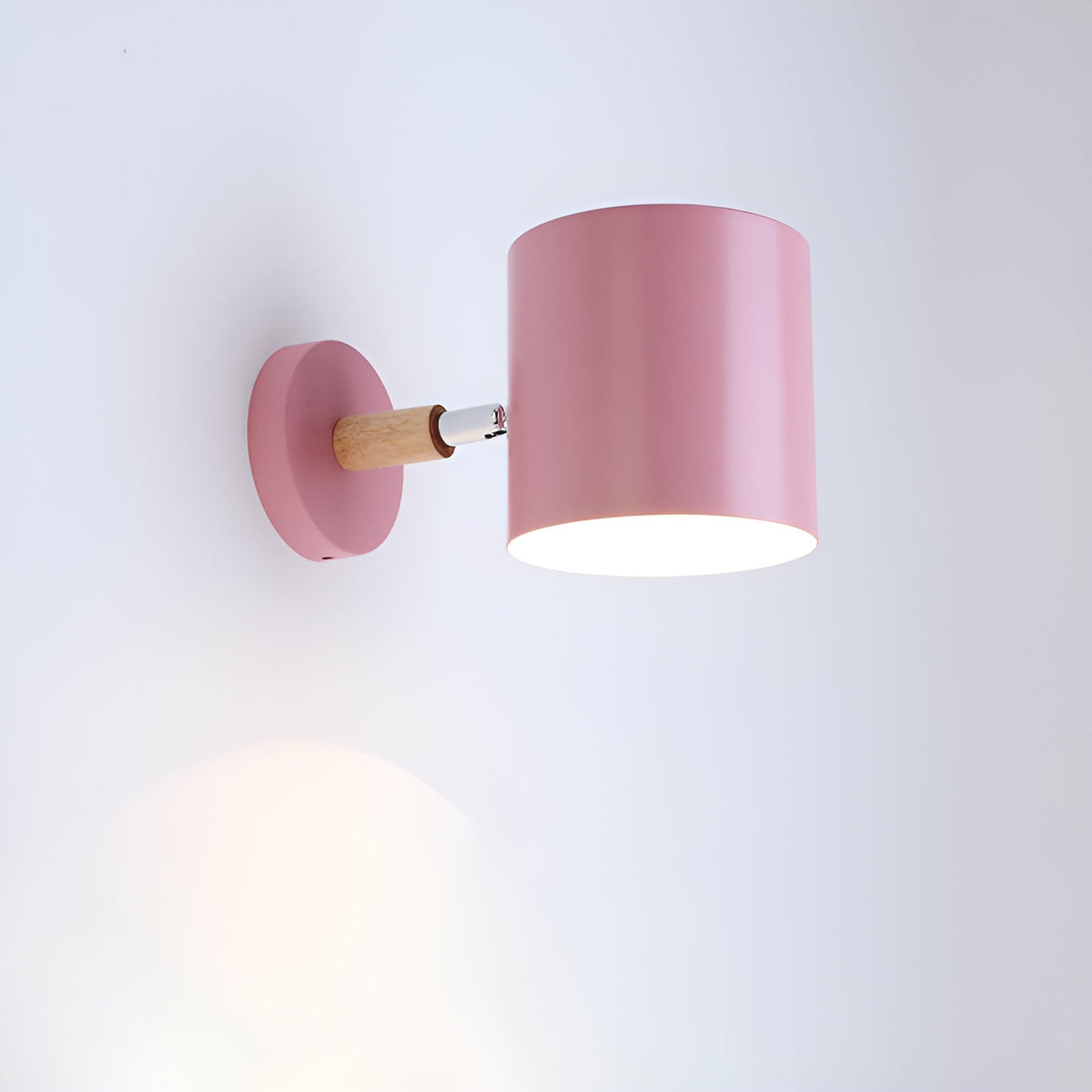 NordicGlow Væglampe – Justerbar i Nordisk Pastel