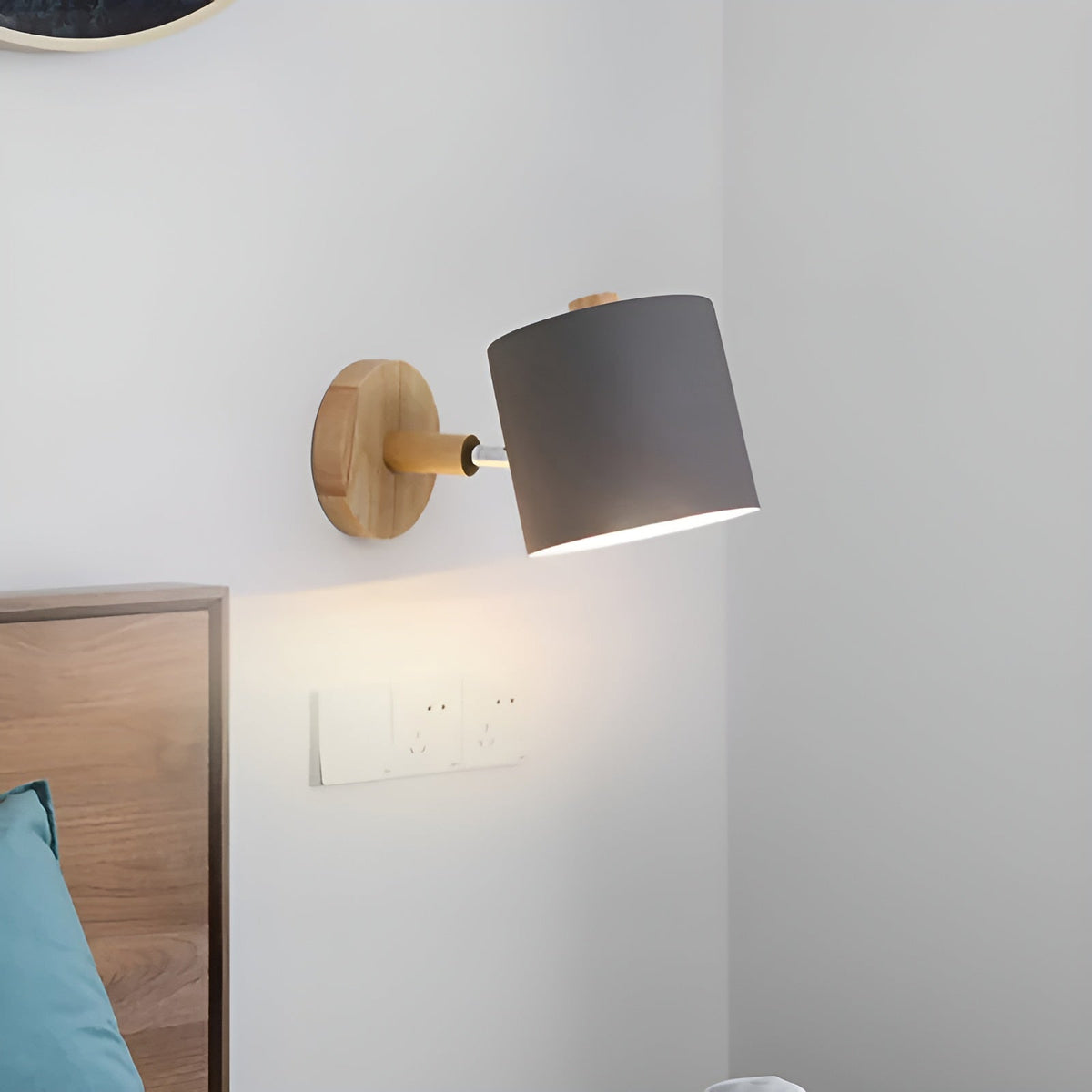 NordicGlow Væglampe – Justerbar i Nordisk Pastel