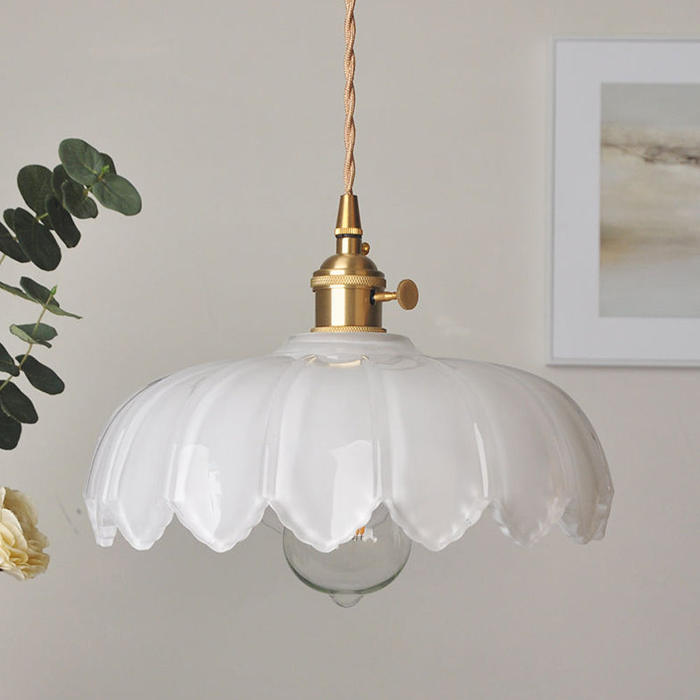 Vintage Blomsterpendel – Farvet glas i messing