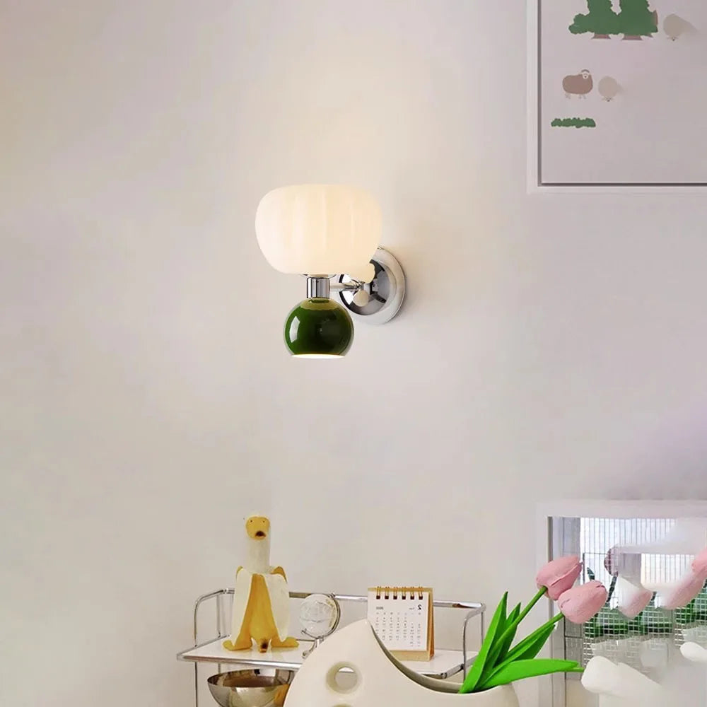 Græskarformet Væglampe – Nordisk glas- og metalsconce