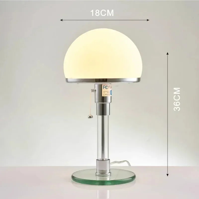 Wilhelm Bauhaus – Bordlampe i frosthærdet glas