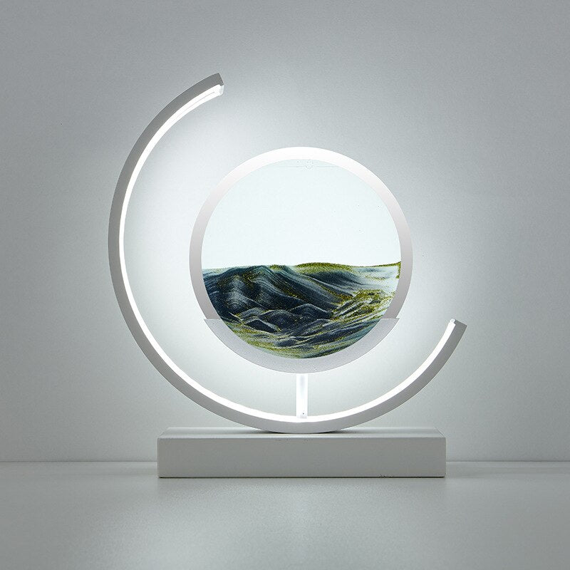 Sandlys – Kviksand LED-bordlampe med sandkunst