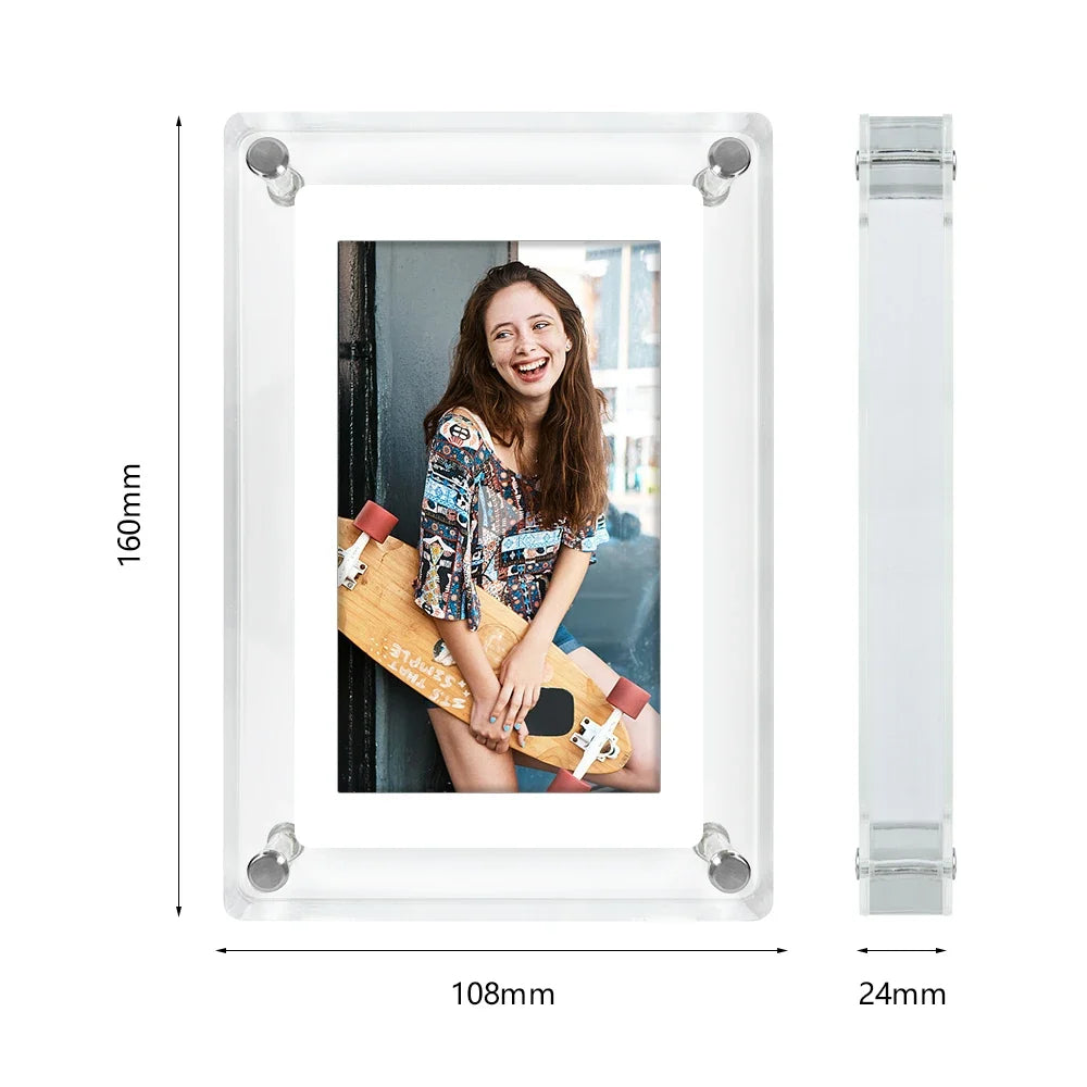 ClearFrame – digital fotoramme i akryl med IPS-skærm