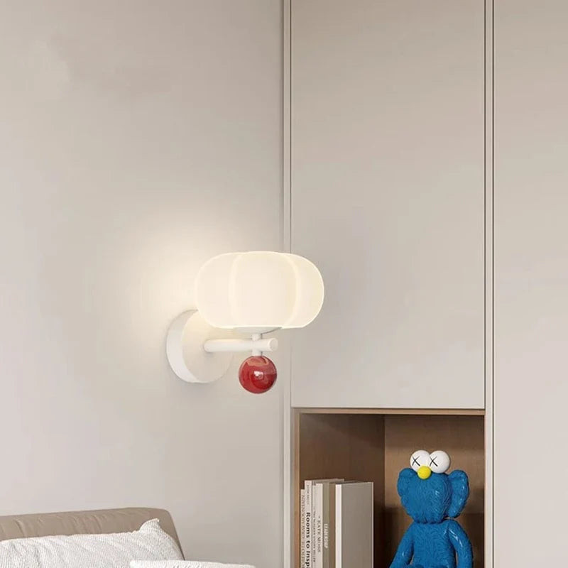 Græskarformet Væglampe – Nordisk glas- og metalsconce