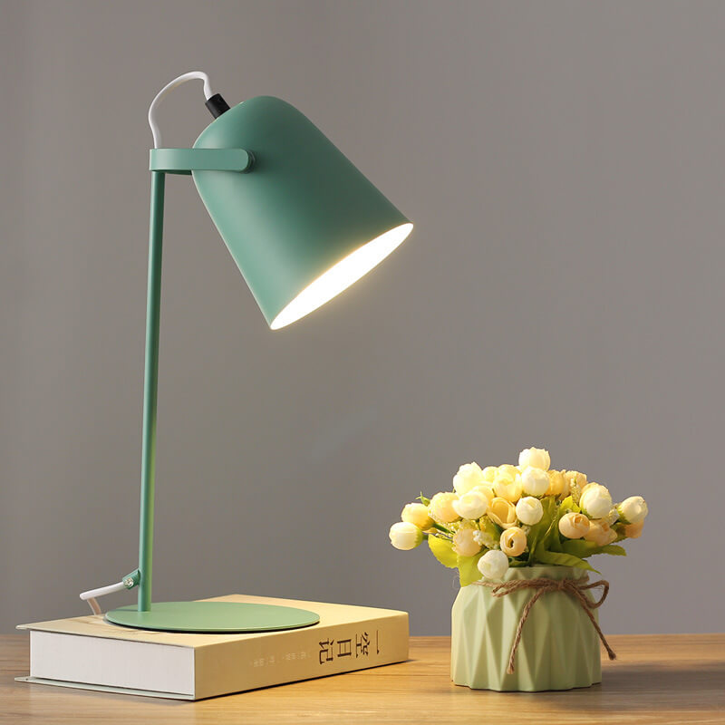 Nordisk LED-bordlampe – Læselampe i metal