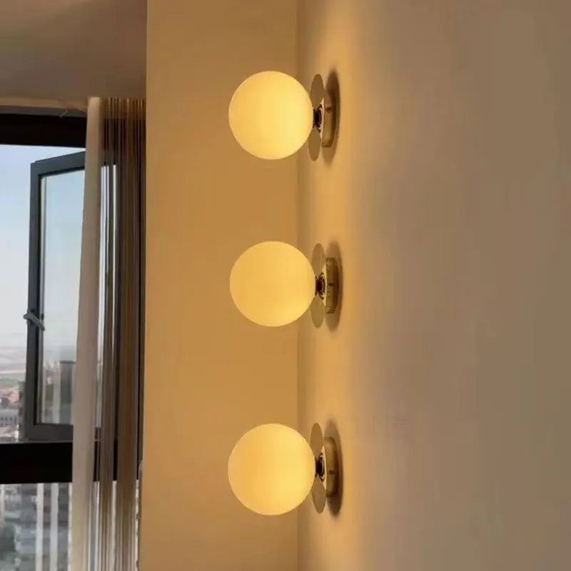 Nordic Globe Glas Væglampe | Minimalistisk Moderne Badeværelse & Soveværelse Lys