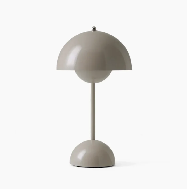 Touch-bordlampe – skandinavisk design med tre lysstyrker