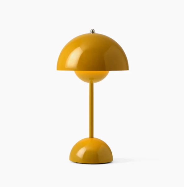 Touch-bordlampe – skandinavisk design med tre lysstyrker