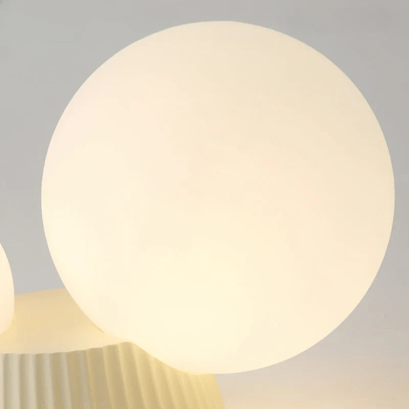 Luméa Loftlampe – Fransk Design med Dobbelt Glaskugle