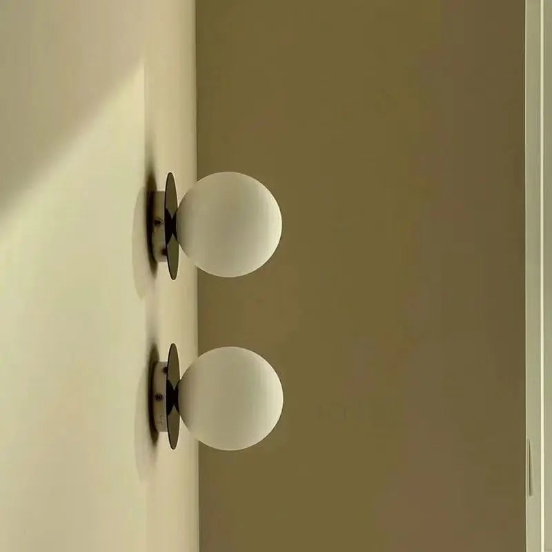 Nordic Globe Glas Væglampe | Minimalistisk Moderne Badeværelse & Soveværelse Lys