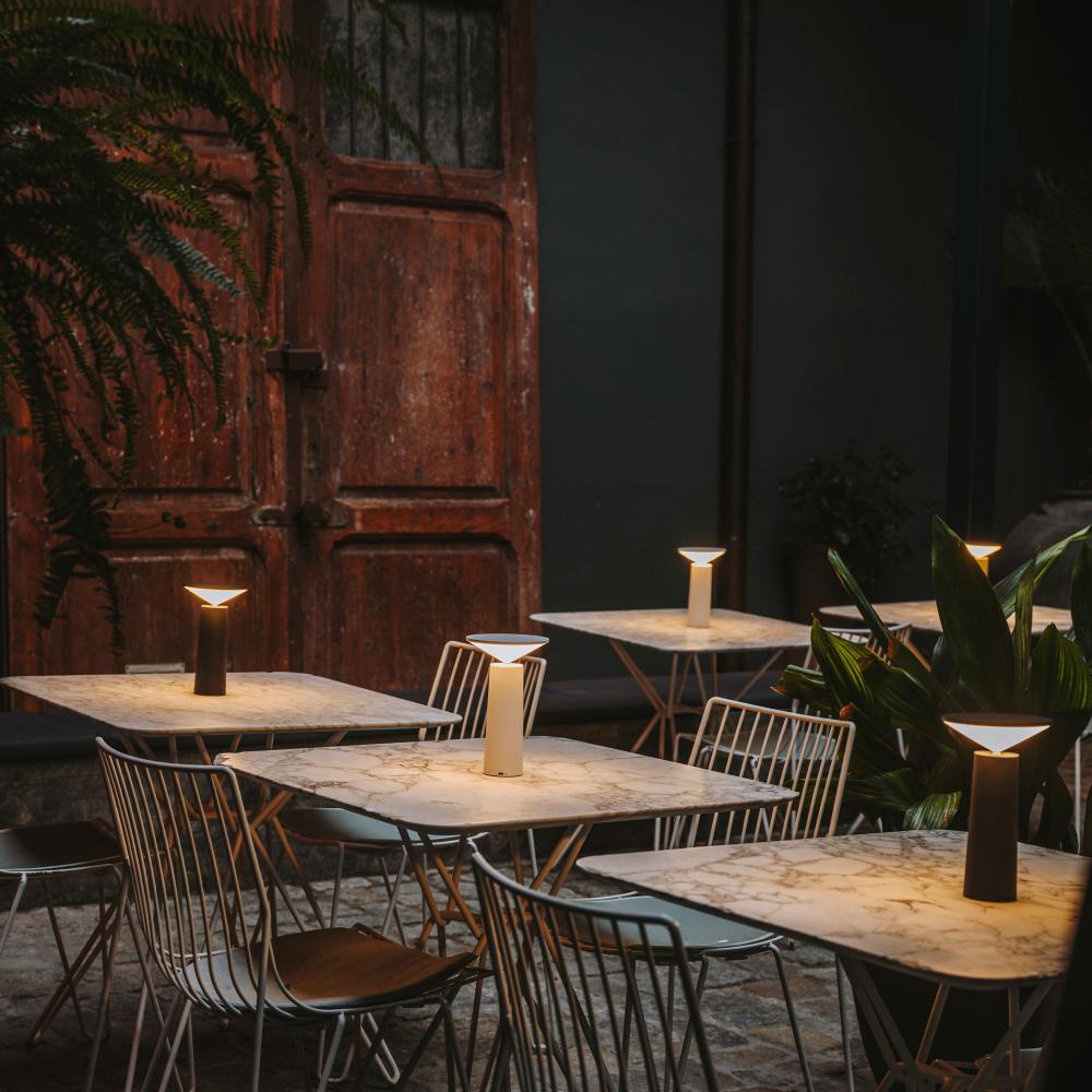 Aurora Libra – Dæmpbar designerbordlampe