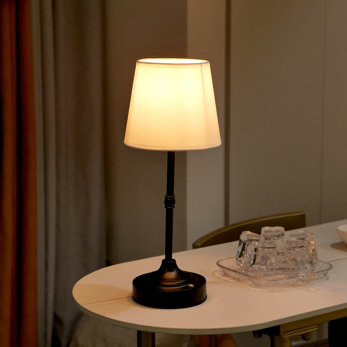 Dæmpbar ledningsfri bordlampe – USB-genopladelig