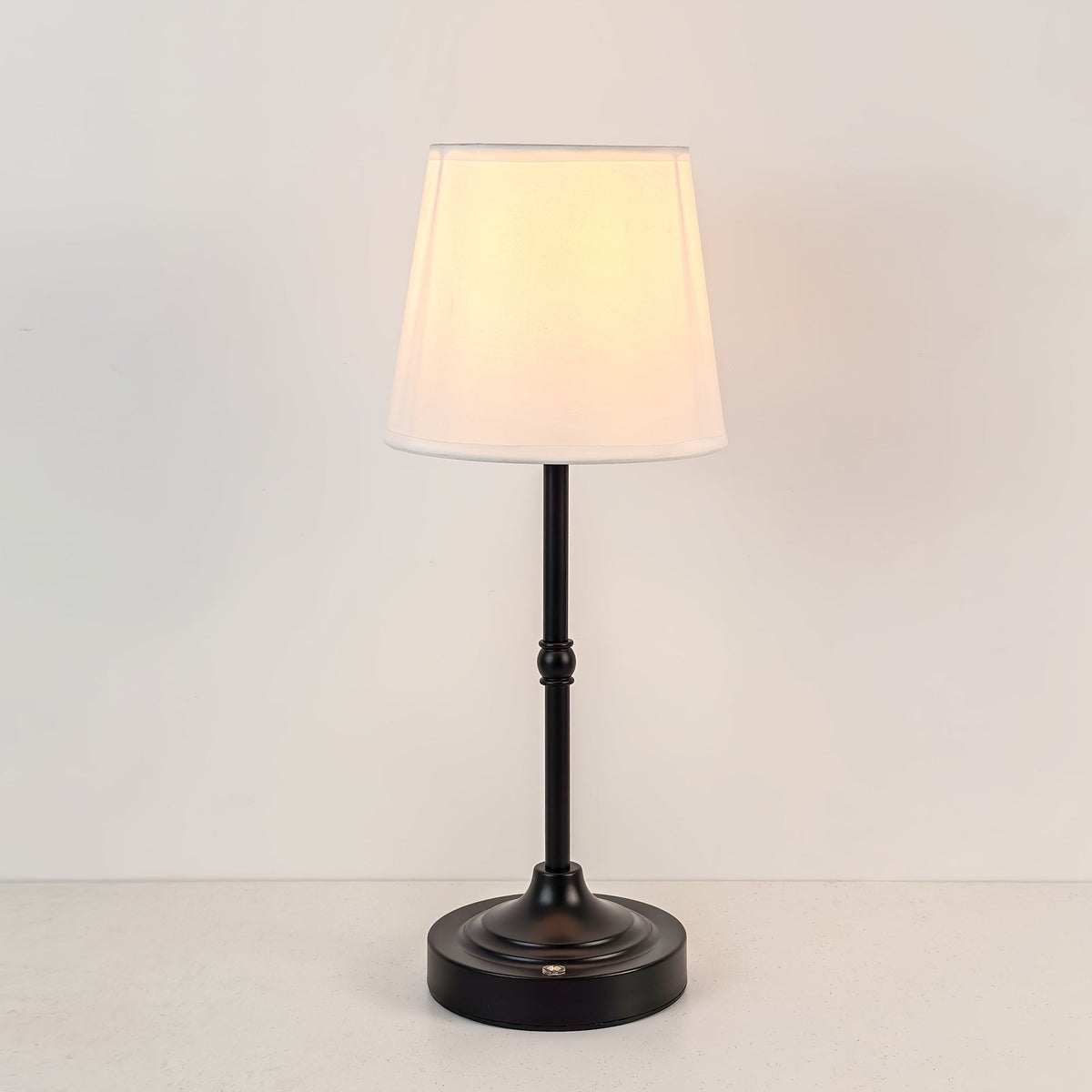 Dæmpbar ledningsfri bordlampe – USB-genopladelig