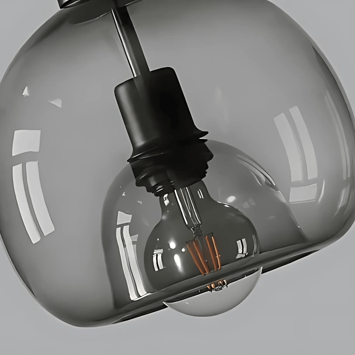 Clyde – Håndblæst glaspendel i enkelt design