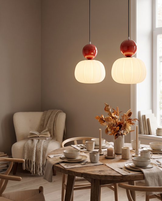 Nordisk græskarpendel - pumpkin-shaped LED pendant light, styled lifestyle shot