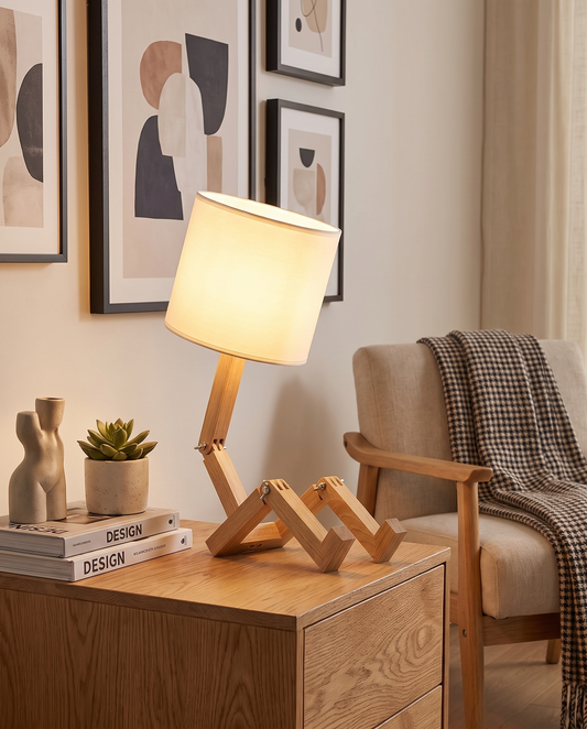 Rilna – Fleksibel bordlampe i massivt træ