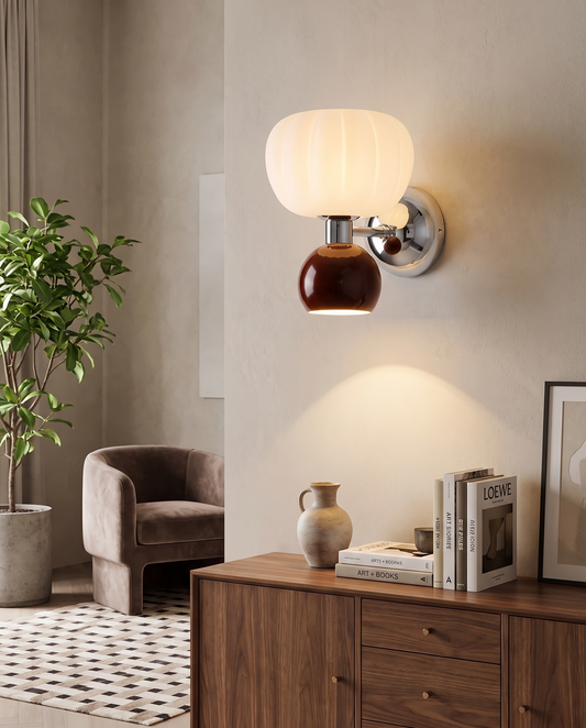 Græskarformet Væglampe – Nordisk glas- og metalsconce
