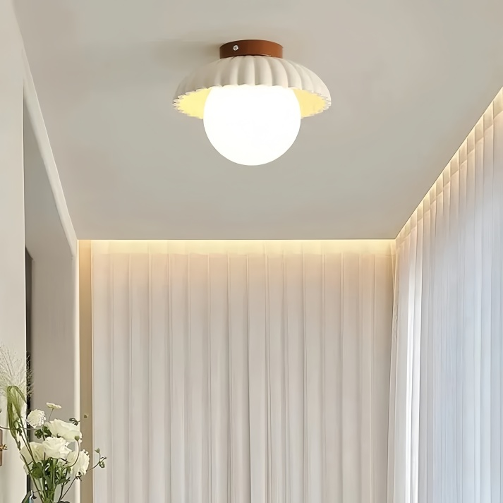 Loftlampe i jern og glas – blødt lys til gang og entré