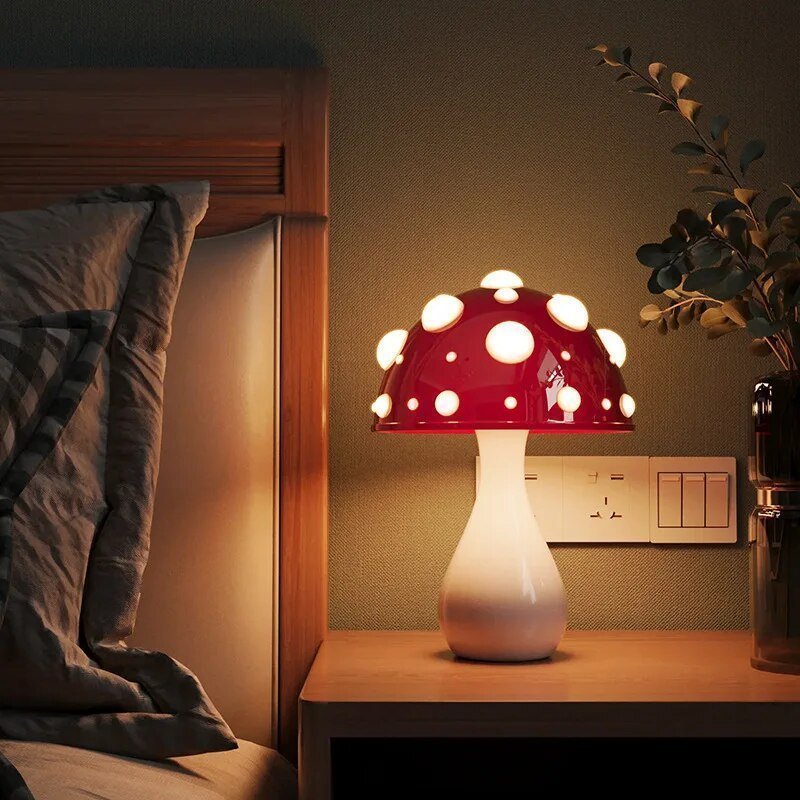 LED-svampelampe – skulpturel bordlampe med varmt lys