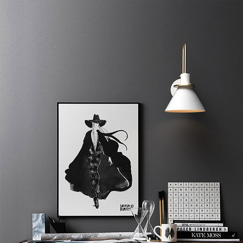 Mono Væglampe – Skulpturelt Design af Marco Bellini
